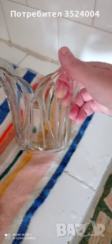 Две нови  масивни стъклени купи.Ръчно гравирани  производство на сливенския завод Васил Колар, снимка 3 - Прибори за хранене, готвене и сервиране - 48352863