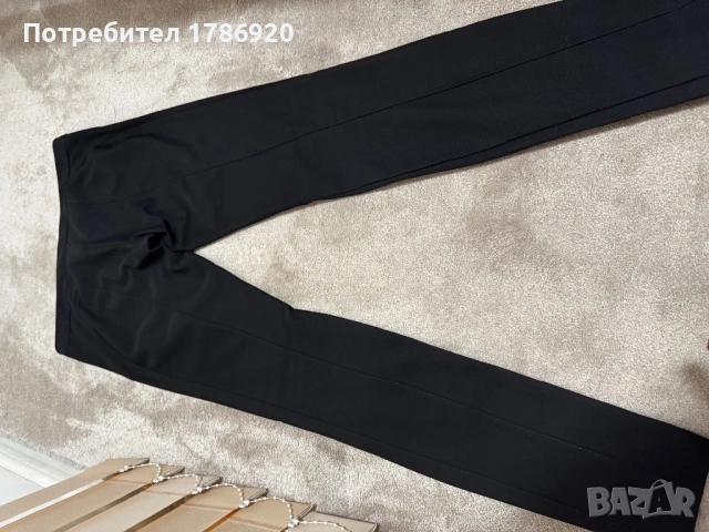 ✨Дамски елегантен панталон United Colors of Benetton ✨, снимка 3 - Панталони - 24945115