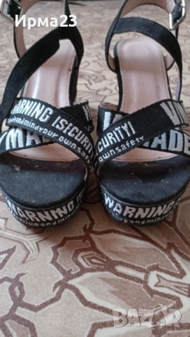 Дамски сандали на платформа