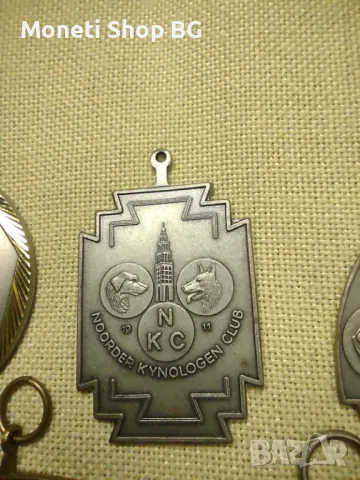 9бр. медали тема Кучета, снимка 7 - Нумизматика и бонистика - 49776984