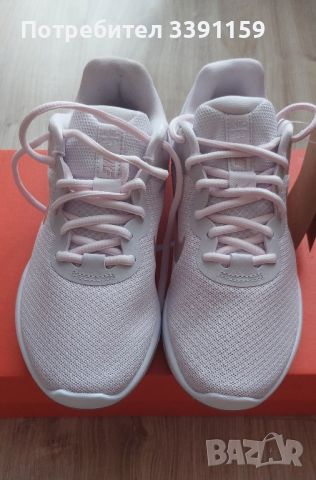 Дамски маратонки Nike Revolution 6, снимка 5 - Маратонки - 46457274
