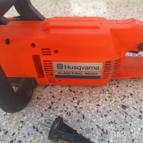 Електрическа резачка за дърва Husqvarna 1200, снимка 3 - Градинска техника - 47831361