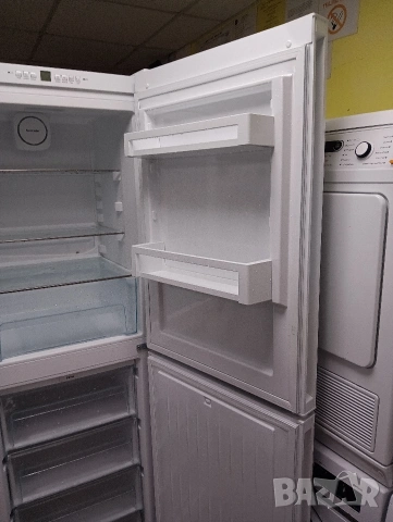 Комбиниран хладилник с фризер Liebherr с 4 чекмеджета фризер и 2 години гаранция!, снимка 8 - Хладилници - 53183582