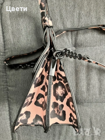 Тигрова чанта, снимка 2 - Чанти - 53122615