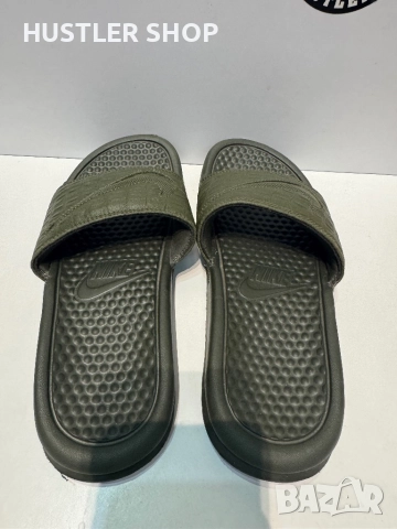 Чехли NIKE.Номер 36.5, снимка 4 - Чехли - 51488642