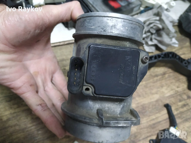 Дебитомер хитачи за Ауди А4 2003г 2.5куатро 180к.с , 059906461D , снимка 8 - Части - 52422756