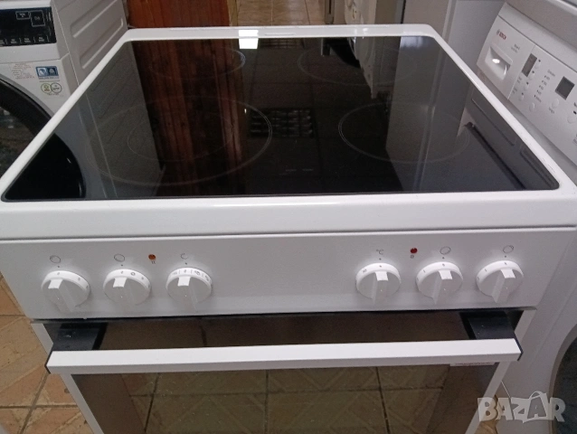 Свободно стояща печка с керамичен плот Gorenje с две години гаранция!, снимка 10 - Печки, фурни - 53039594