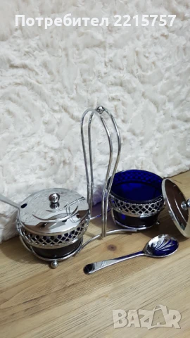 Декоративен комплект със синьо стекло., снимка 2 - Аксесоари за кухня - 51021861