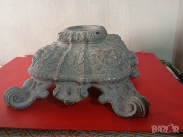 Барокова основа, постамент