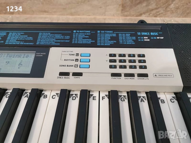 КАТО НОВ синтезатор клавир CASIO LK-136 пиано с плътни светещи клавиши 5 октави, снимка 7 - Синтезатори - 52049716