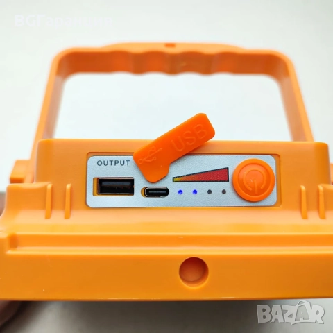 Малък преносим LED прожектор с акумулаторна батерия, снимка 2 - Други стоки за дома - 52305847