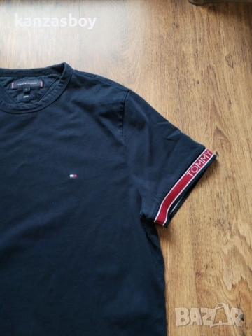 Tommy Hilfiger - страхотна мъжка тениска L, снимка 4 - Тениски - 53864609