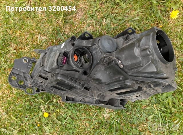 Десен фар за Фолксваген , снимка 2 - Части - 54217373