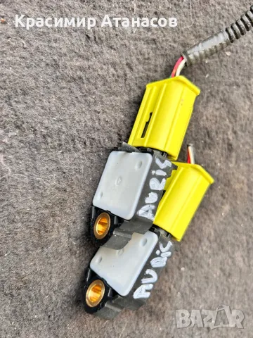 Сензор  удар за Тойота Аурис. 89831-02100, снимка 3 - Части - 49652769