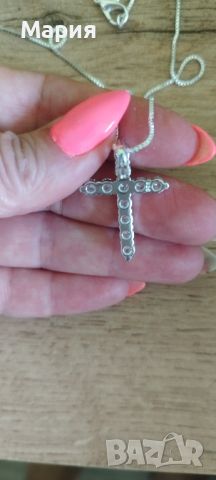 сребърен кръст с цирконии, снимка 3 - Колиета, медальони, синджири - 46294522