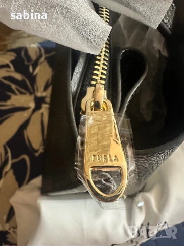 Чанти нови Furla Sofia/Фурла с дръжки за рамо, голям размер, снимка 17 - Чанти - 54230318