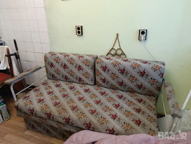 Диван, снимка 2 - Дивани и мека мебел - 54000924