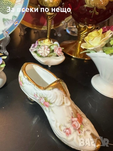 Paragon England  Circa 1981 “Пантофите на Спящата красавица” Код P2089, снимка 4 - Декорация за дома - 54037518