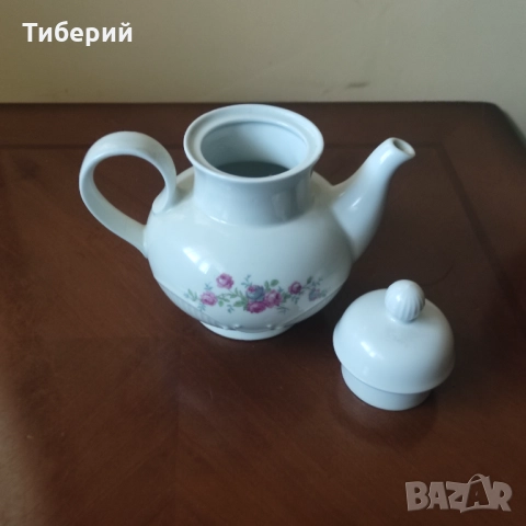 Порцеланов чайник, снимка 5 - Аксесоари за кухня - 52301182