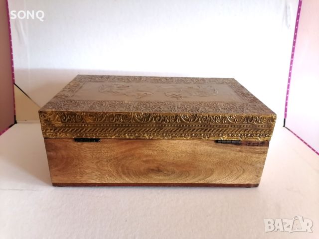 Страхотна Стара Кутия За Бижута Със Бронзова Орнаментика, снимка 8 - Антикварни и старинни предмети - 46170251