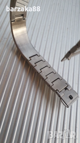 Дамски часовник с Диамант Mercedes Benz, снимка 5 - Дамски - 52208423