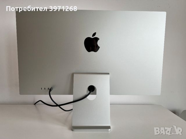 Apple Studio Display, снимка 2 - Монитори - 45384936