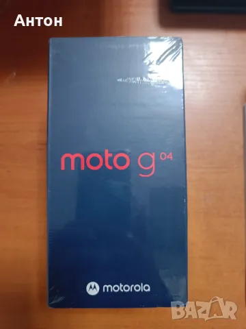 Продавам чисто нов запечатан телефон Moto g 04 ,в комплект с безжични слушалки , снимка 1 - Телефони с две сим карти - 47521934