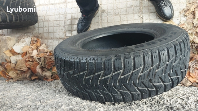 2бр.много запазени зимни гуми , снимка 7 - Гуми и джанти - 52822055