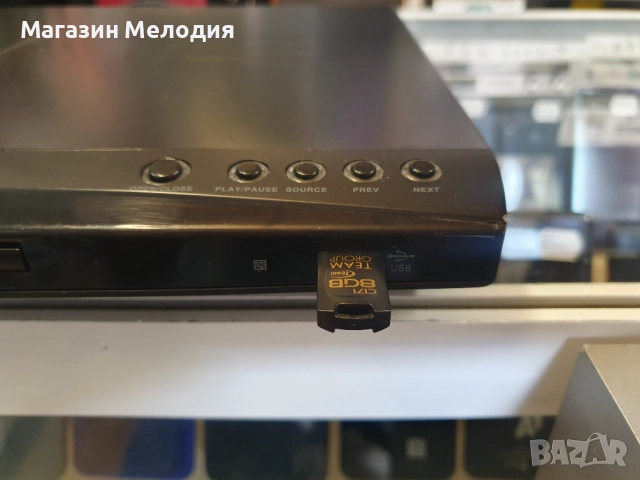 ДВД / DVD Elite PV-4000USB Работи, добър външен вид. Има USB. Няма дистанционно., снимка 5 - Плейъри, домашно кино, прожектори - 48412179