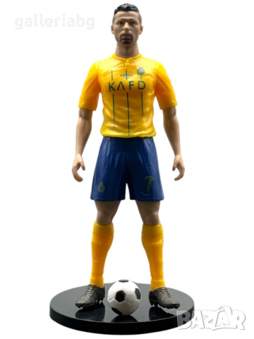 Футболна фигура на футболист Кристиано Роналдо (Cristiano Ronaldo) CR7, снимка 4 - Фигурки - 50583970