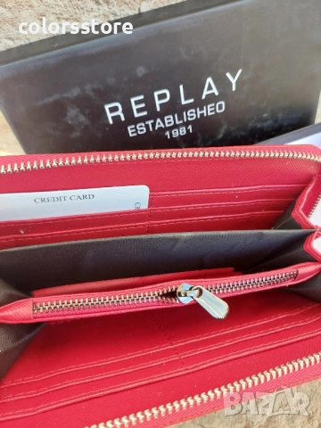 Червено портмоне Replay код SG65u, снимка 4 - Портфейли, портмонета - 52060913