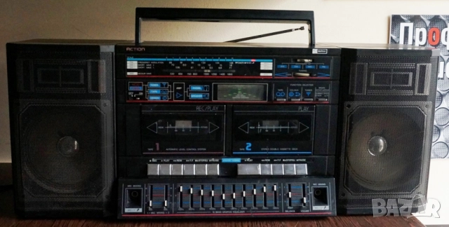 ACTION!Голям и много свирещ касетофон!Сервизиран 