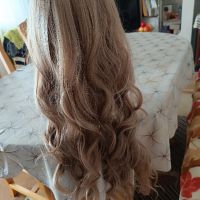 Красива руса микс перука, снимка 2 - Аксесоари за коса - 45335086