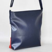Елегантна дамска чанта, стилна изява на всеки повод, снимка 2 - Чанти - 45350994
