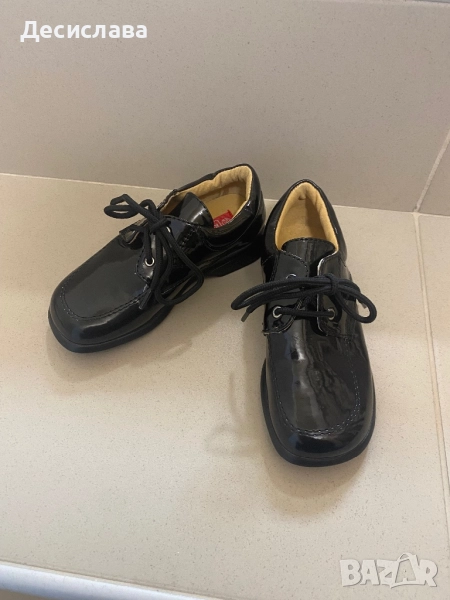 Детски лачени обувки 24 номер, снимка 1