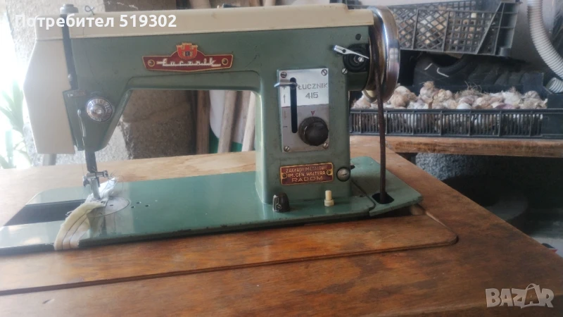 Шевна машина Лучник със шкаф, снимка 1