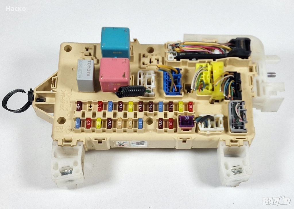 Бушониера Бушонно Табло Модул Toyota Corolla Verso Тойота Корола Версо 89221-0F030, снимка 1
