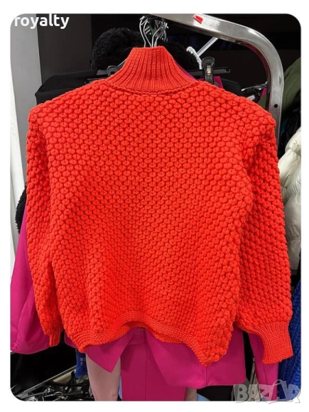 Дамски ефектен червен пуловер, снимка 1