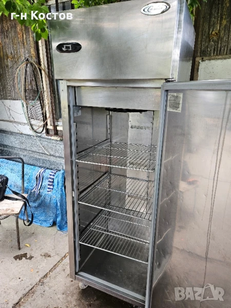 Хладилни Шкафове вертикални Ми-носови и Плю-сови Юнокс 500 литра , снимка 1