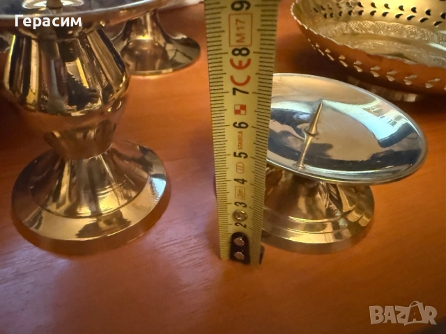 Бронзови чинии и фруктиера , бронзови свещници , купичка и пепелник, снимка 14 - Антикварни и старинни предмети - 51948262