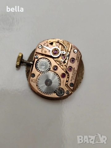 Функциониращ дамски работещ швейцарски механизъм Omega, калибър 244., снимка 3 - Антикварни и старинни предмети - 54043305