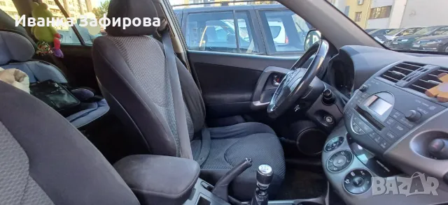 Тойота RAV 4 ,2.2 ,D-4D, снимка 13 - Автомобили и джипове - 48552806