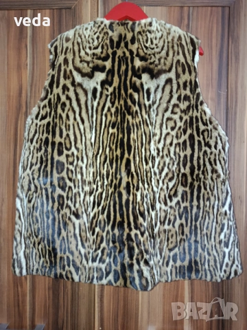 Винтидж кожен елек естествен косъм размер Л, снимка 2 - Елеци - 53959646