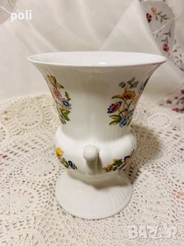 порцеланова ваза, снимка 2 - Вази - 51586311