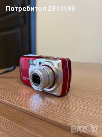 Фотоапарат Praktika 6.1 Mp с подаръци, снимка 2 - Фотоапарати - 54243641