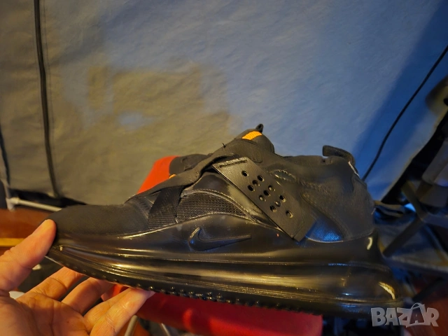 Nike air-max 720-оригинал-номер44, снимка 3 - Маратонки - 54097340