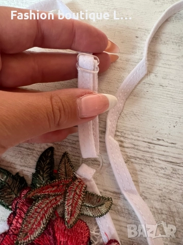 Ново бяло дантелено бюстие с лента и бродирано цвете и регулиращи се презрамки S , M , L , XL размер, снимка 4 - Бельо - 52197026