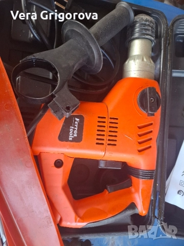 Продавам перфоратор