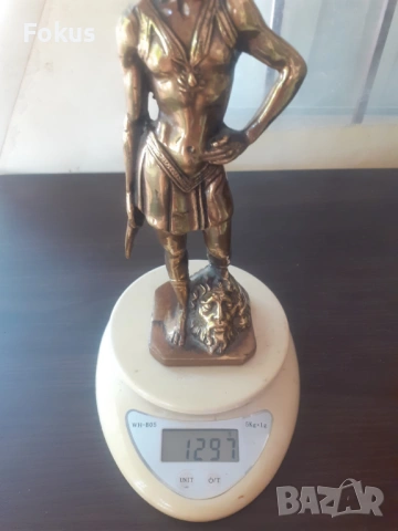 Невероятна стара бронзова статуетка фигура - Давид и Голиат, снимка 7 - Антикварни и старинни предмети - 53276971