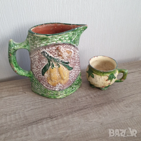 Стара троянска керамична кана и чаша